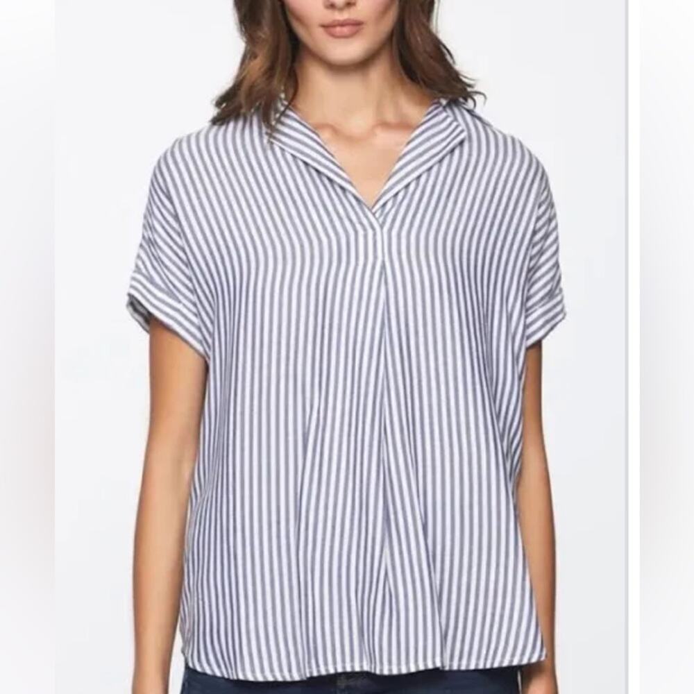 Beach lunch and lounge linen/cotton stripe top, size Large worn once